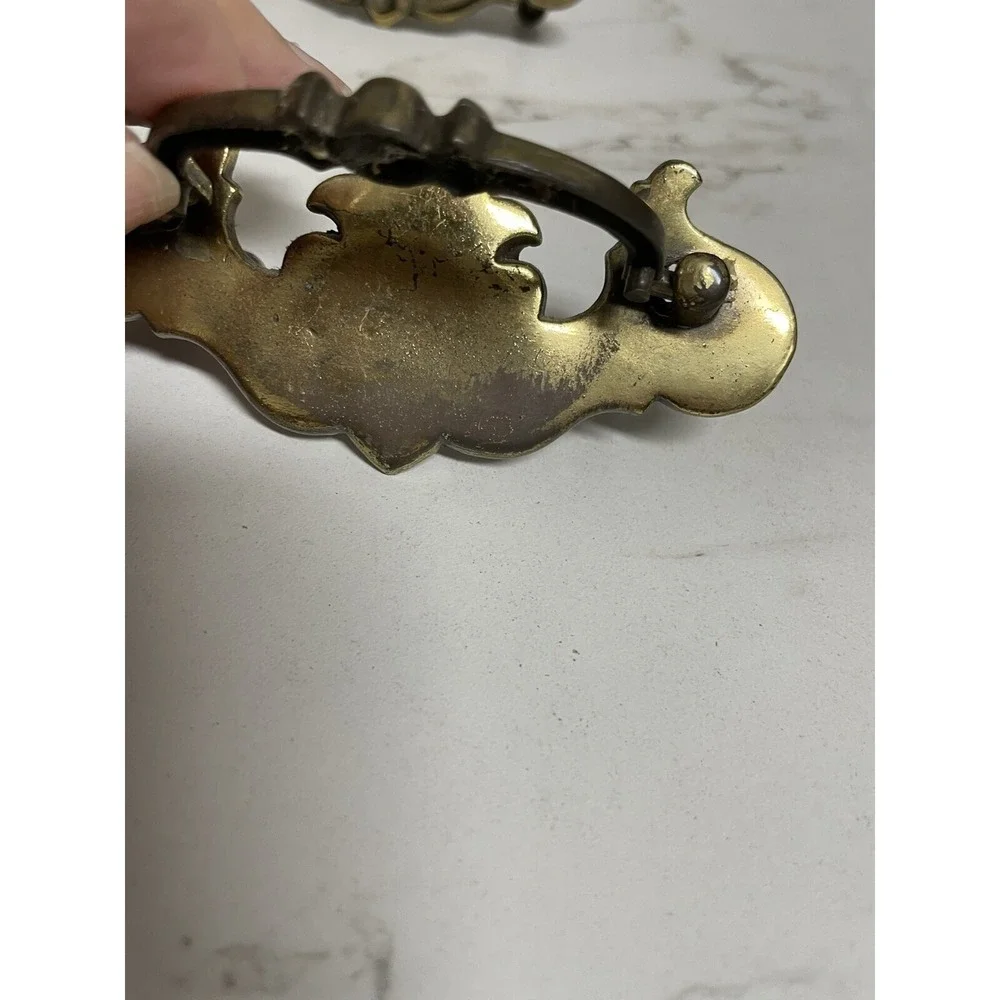 4 Bronze Chippendale Colonial Cabinet Bail Pulls Hardware & 2 Key Hole Decor Pcs